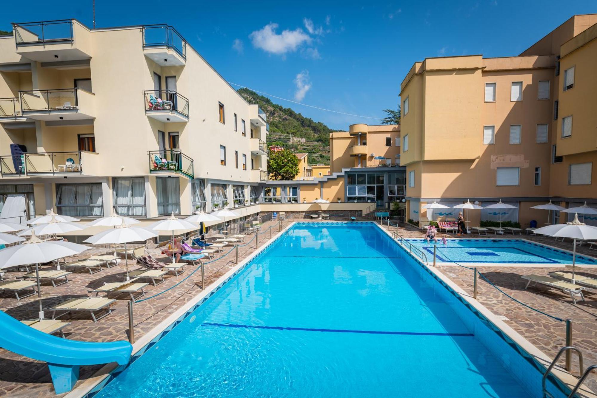 Casa Vacanza San Pietro Maiori Exterior foto